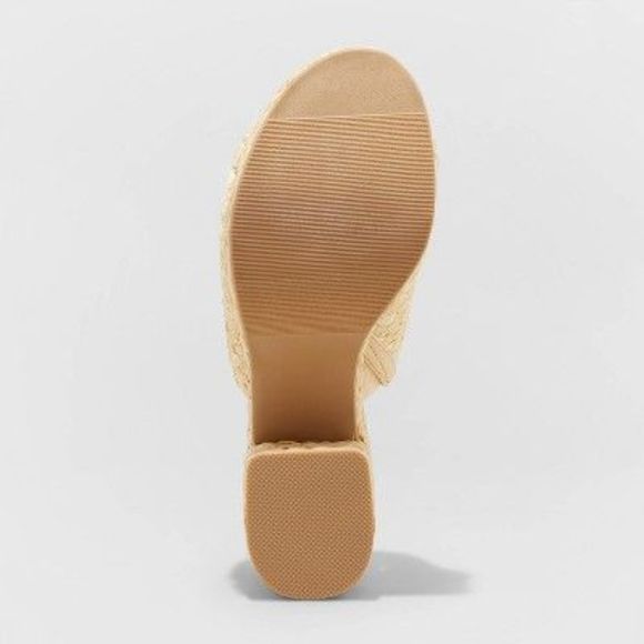 Women's Nessa Platform Mule Heels - Universal Thread Light Beige 8.5 - Picture 3 of 3